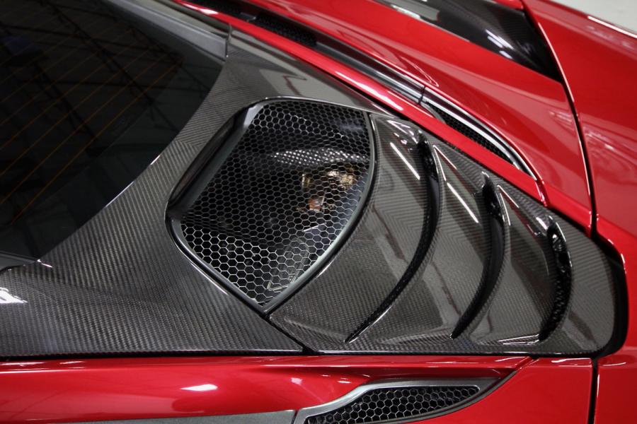 Детали экстерьера McLaren 720S Performance 2018 года  (фото 58 из 60)